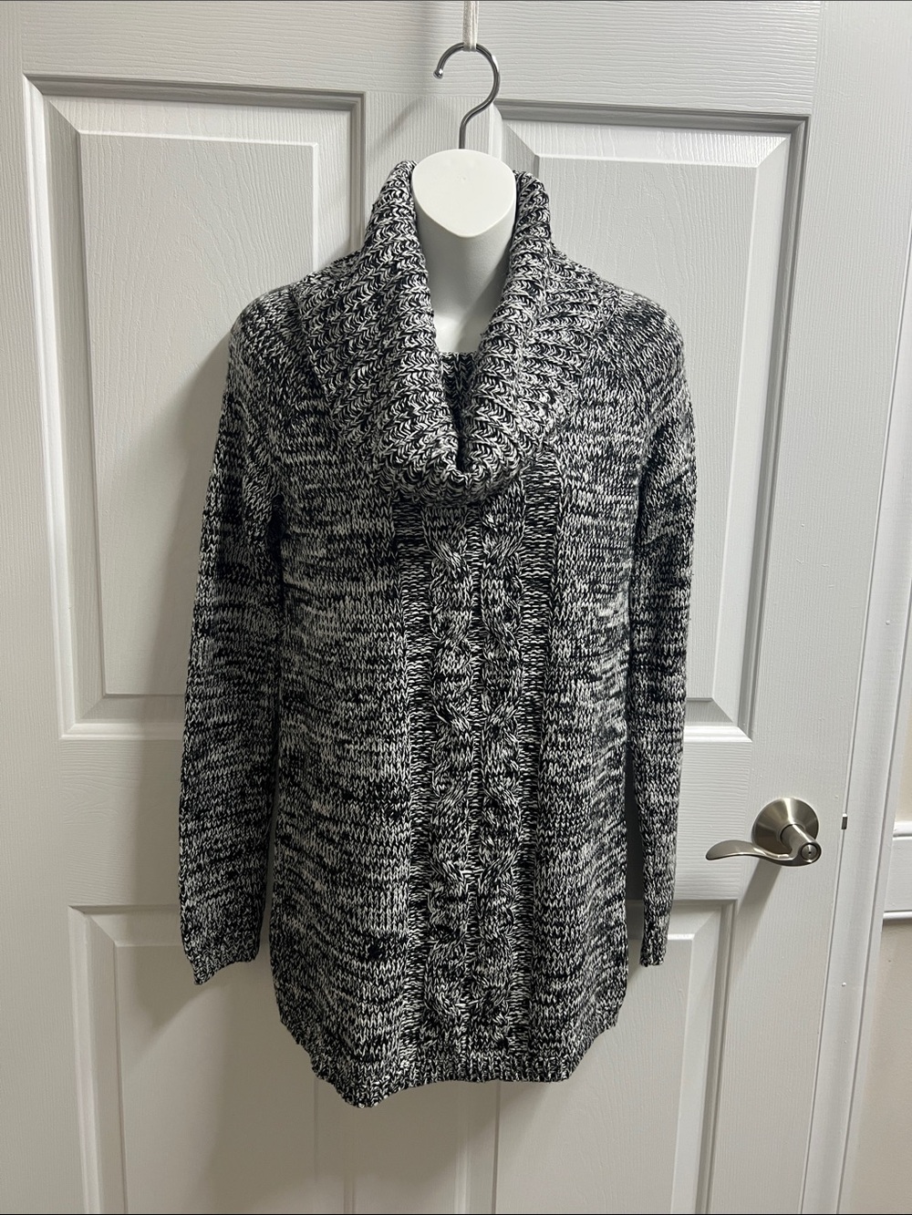 Ann Taylor Black White Marled Cowl Neck Sweater small S 546